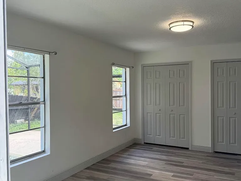 High Meadow Cir — Photo 10