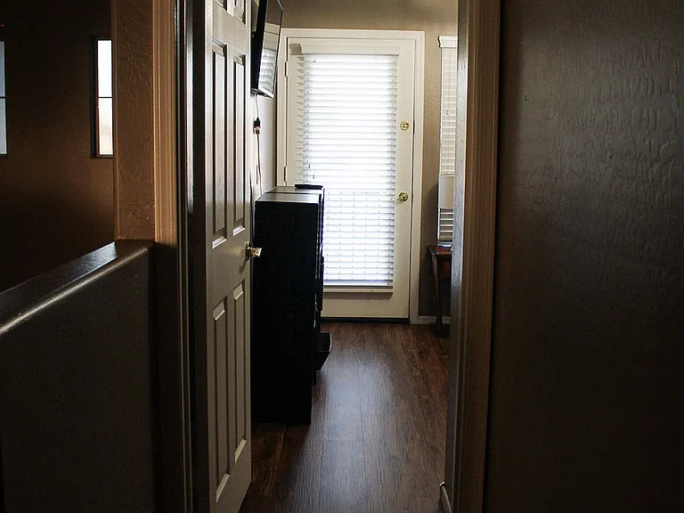 S 74th Ln — Photo 16