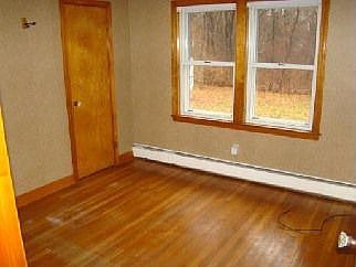 2nd image of 34 Temple Dr