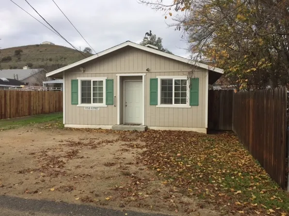1372 K St Unit B, San Miguel, CA 93451