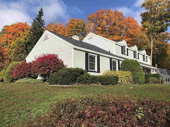 5th image of 1 Grove Hill Ct