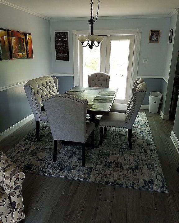 2nd image of 200 Village St