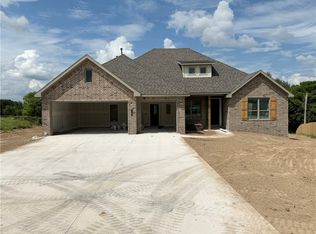 1100 Bacon Dr, Pea Ridge, AR 72751