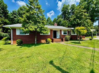 100 Olney Ln, Oak Ridge, TN 37830