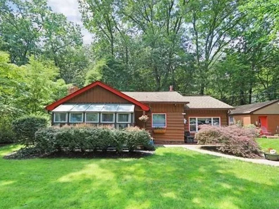 1st image of 87 Upper Saddle River Rd