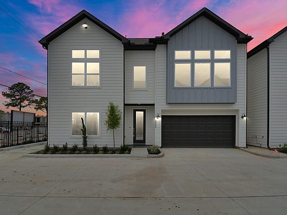 2nd image of 2903 Sherwood Green Ln