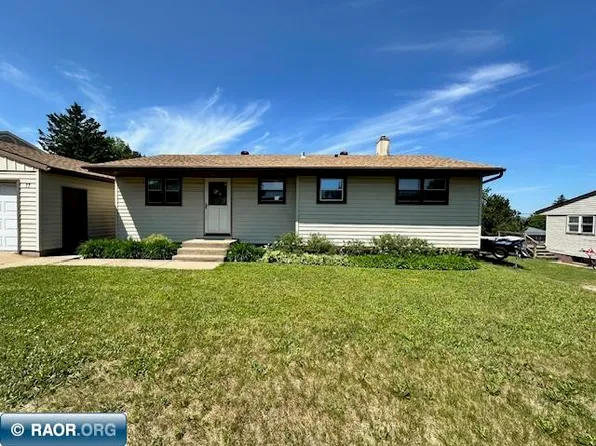 77 Vermillion Dr, Virginia, MN 55792