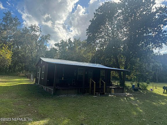 3rd image of 1352 S STATE ROAD 19