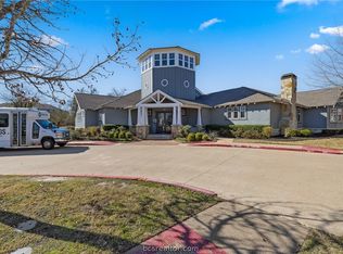 1725 Harvey Mitchell Pkwy S APT 230, College Station, TX 77840