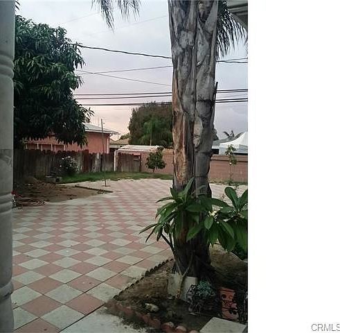 1st image of 9537 Rosecrans Ave