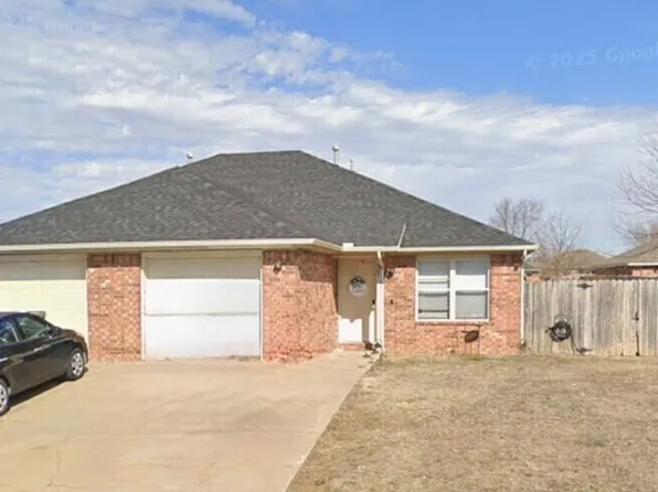 307 E Asher Ct, Rogers, AR 72758