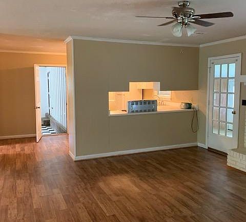 4th image of 4308 Cloverdale Ests