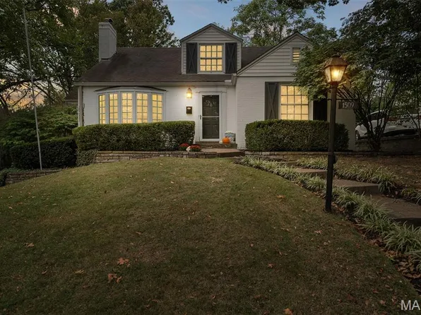 1509 Andrew Dr, Saint Louis, MO 63122