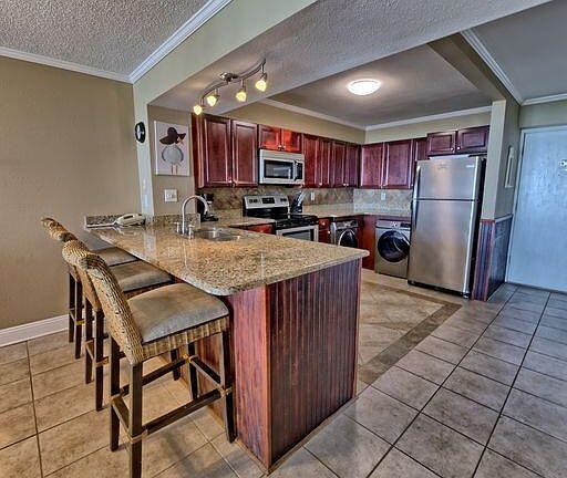5th image of 7205 Thomas Dr Unit B406
