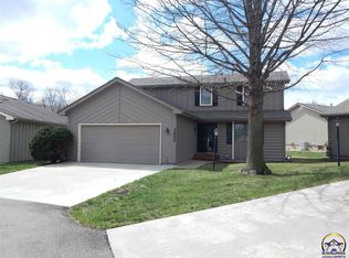 3025 SW Hunters Ln, Topeka, KS 66614