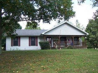2390 Old Calvary Pike, Lebanon, KY 40033