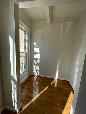 Rented by Prime Square Realty | media 7