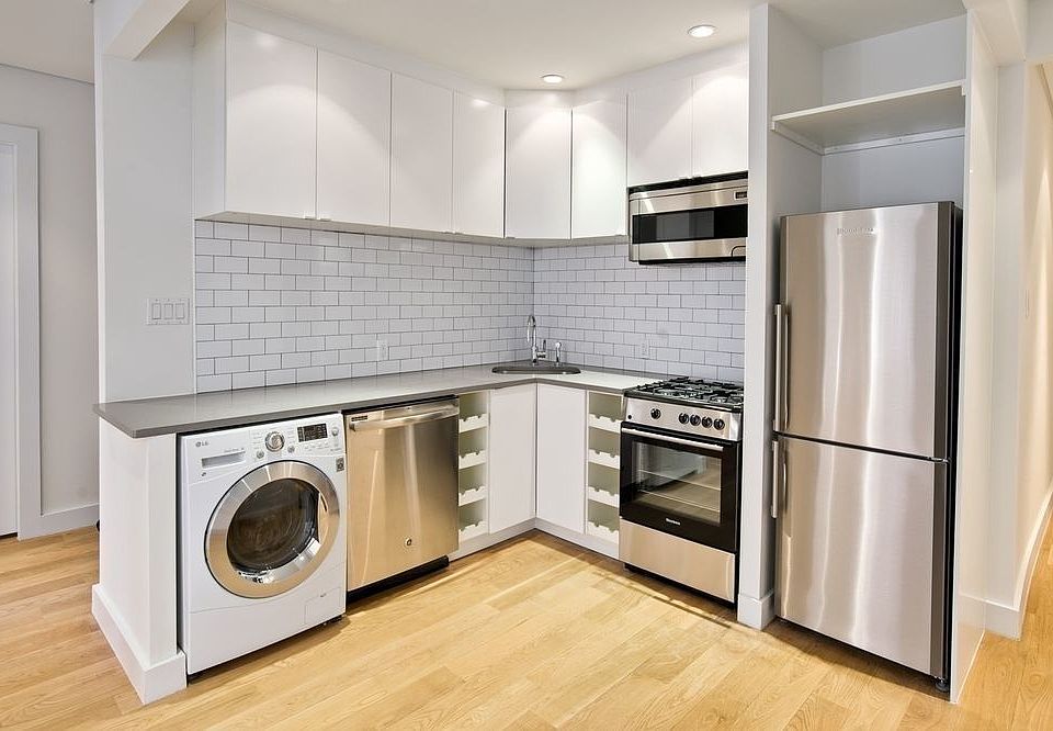 1st image of 146 Mulberry St #10A