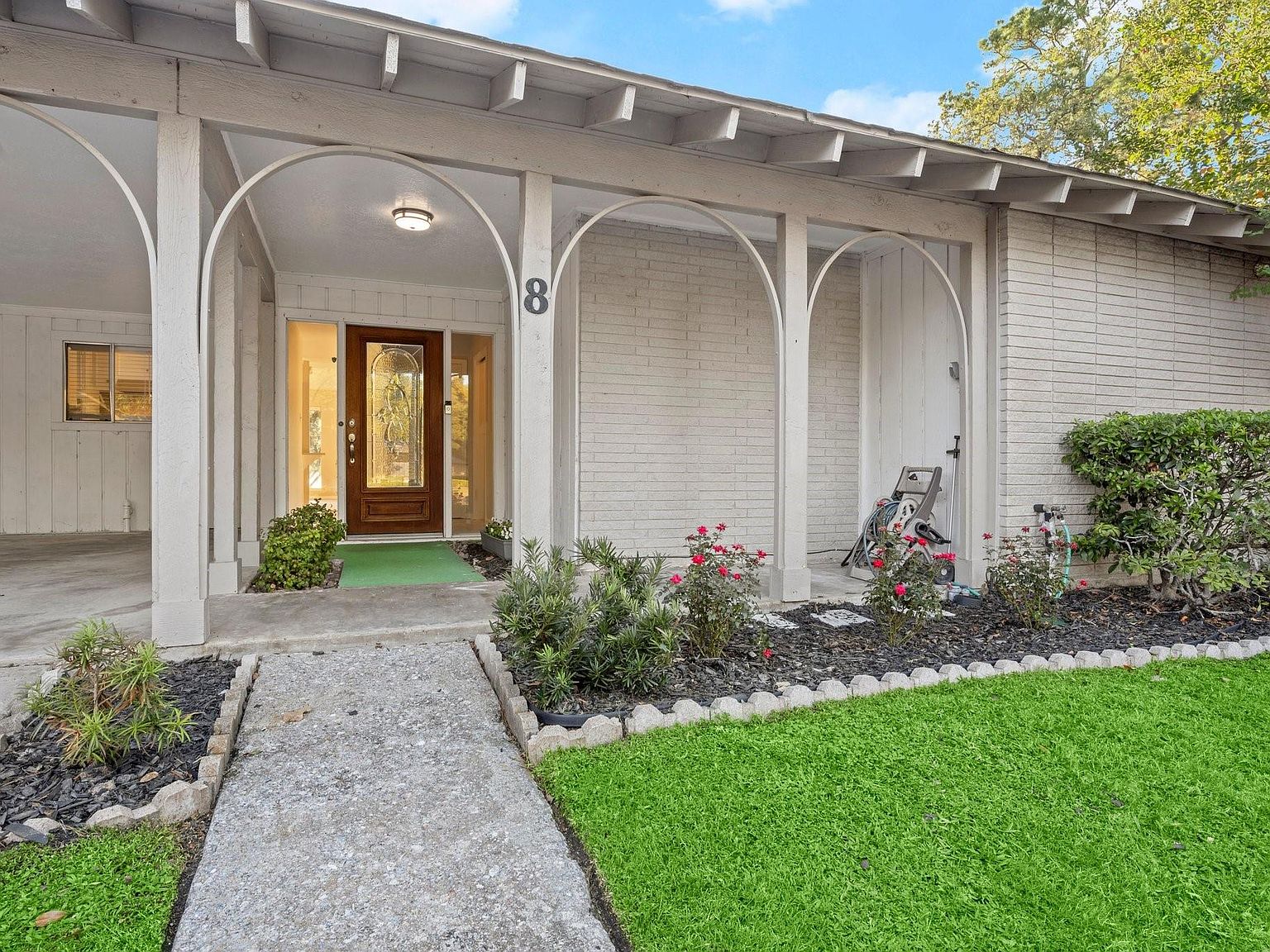 8 Champions Colony E