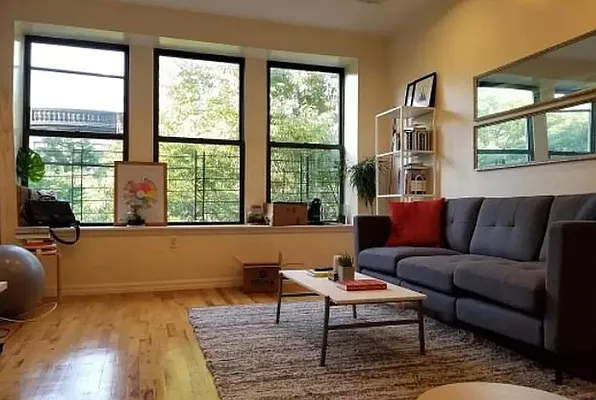 Rented by Besmatch Real Estate Inc | media 9