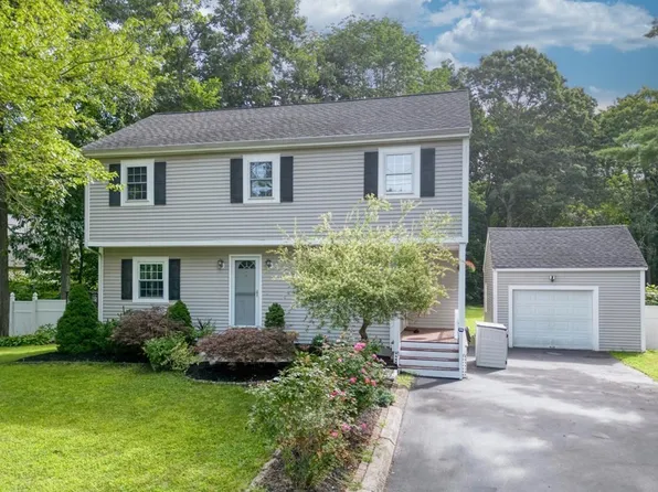 1290 Washington St, East Bridgewater, MA 02333