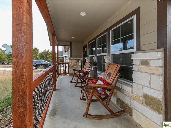 4th image of 121 Woodridge