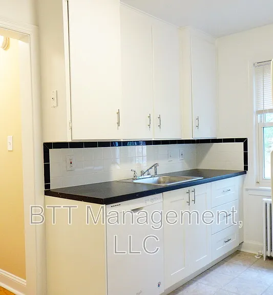 8210 Greenwood Ave #4 — Photo 19