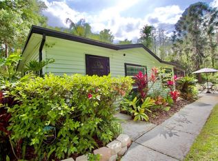 17530 Darby Ln, Lutz, FL 33558