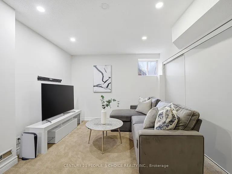 1330 Altona Rd #1 — Photo 30
