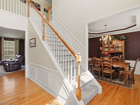 3rd image of 455 Cornell Dr
