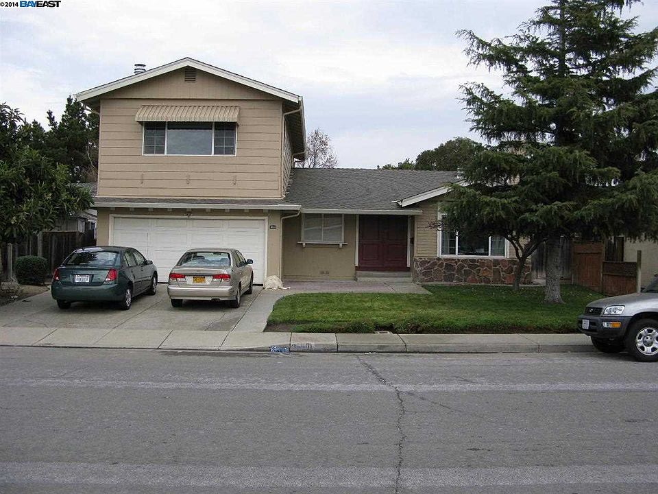 2nd image of 35910 Perkins St