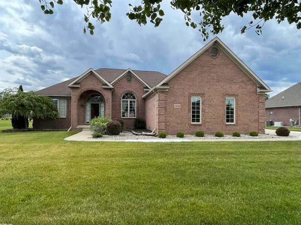28598 Liparoto Blvd, Flat Rock, MI 48134