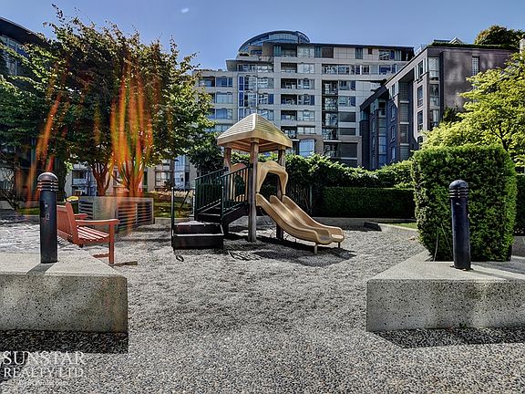 3rd image of 1228 Marinaside Cres #2106