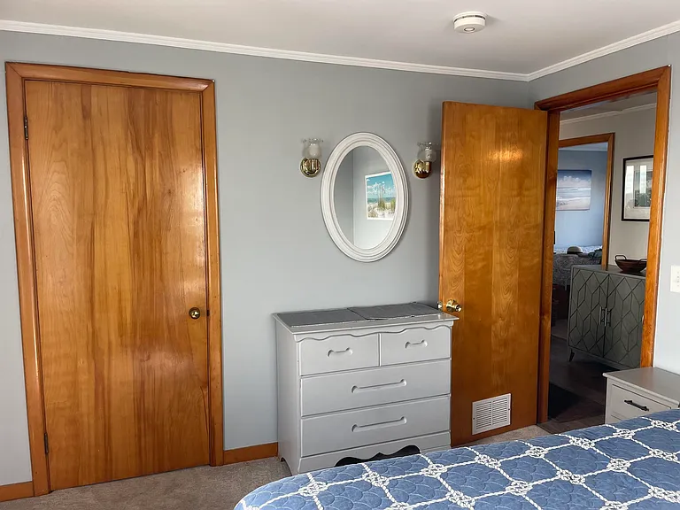 885 Ocean Blvd — Photo 9