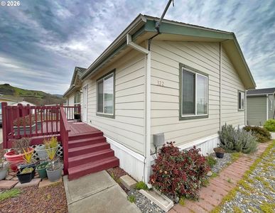 755 Division St #322, The Dalles, OR, 97058