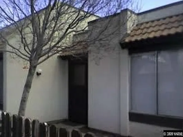 1040 Baywood Dr, Sparks, NV 89434