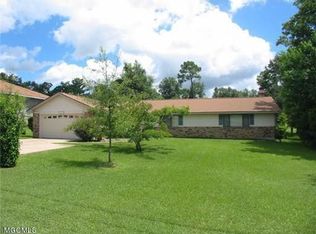 56105 Diamondhead Dr E, Diamondhead, MS 39525