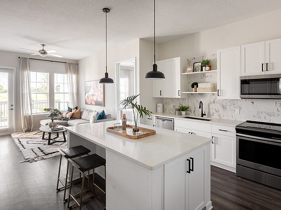 2nd image of 1223 E Plant St #5026559