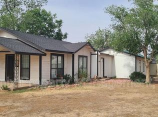 1115 Kokomo St, Plainview, TX 79072