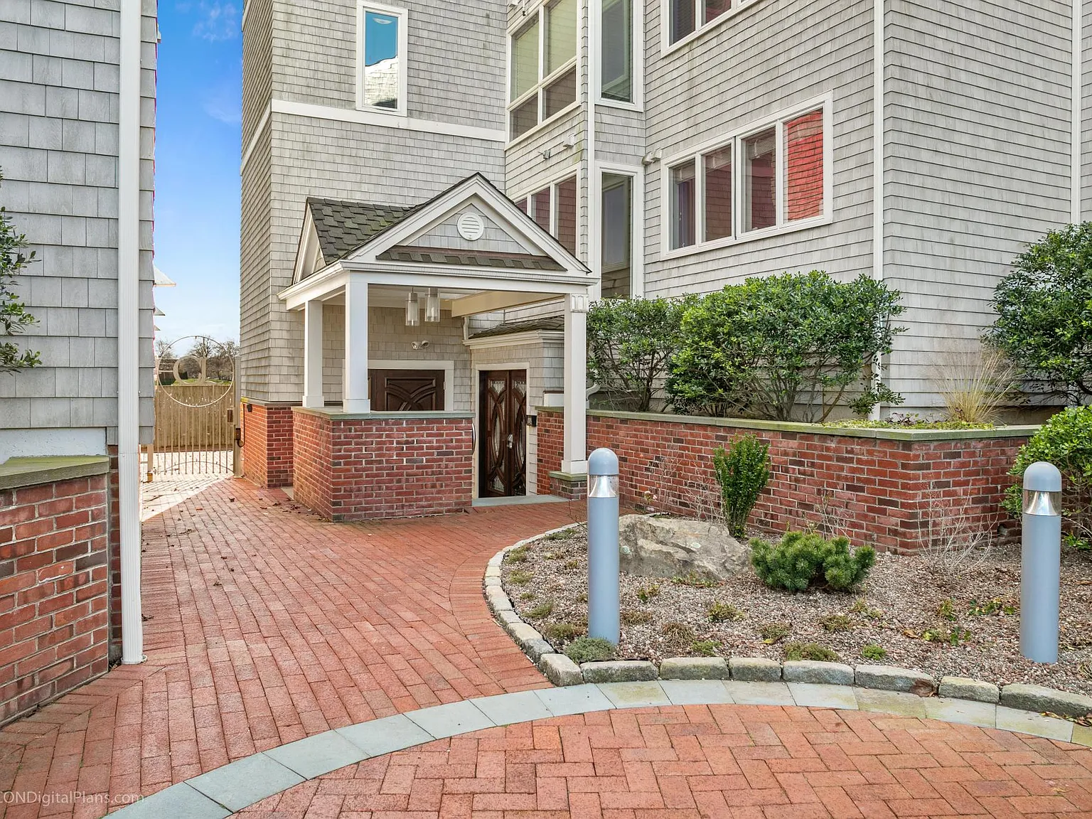 2 bed, 1256 sqft, $3,400 — Photo 3