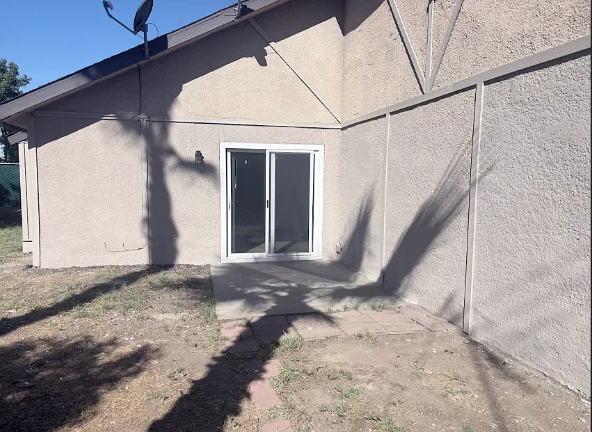 27226 San Jose Avenue - 1 — Photo 3