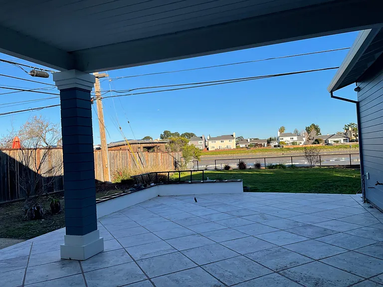 3259 Los Prados St — Photo 18
