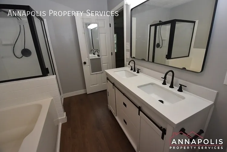 8031 Brookstone Ct — Photo 15