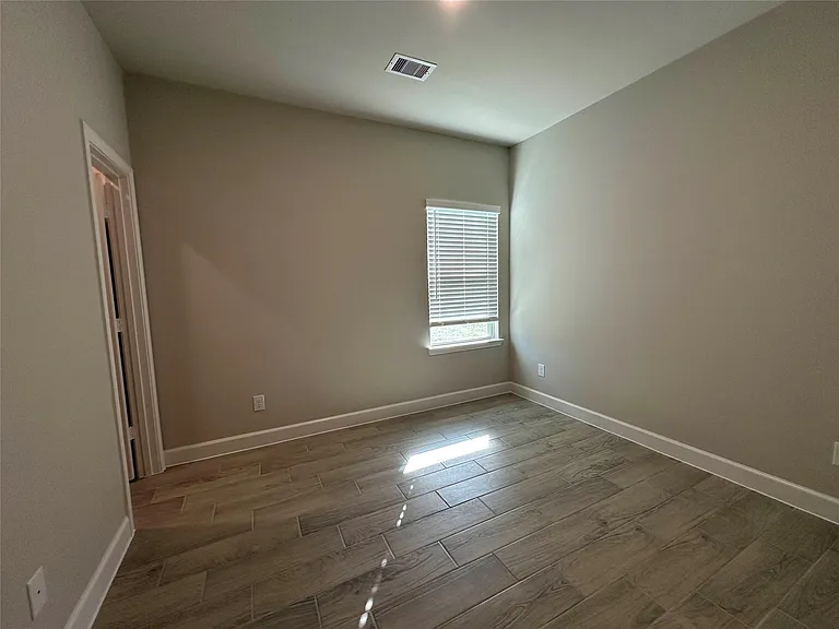 505 Young St #A — Photo 19
