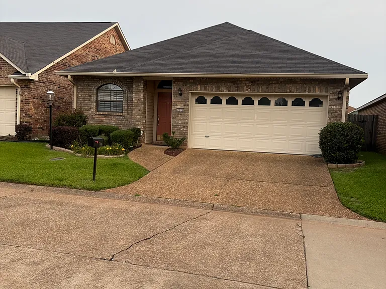 7706 Millicent Cir — Photo 1