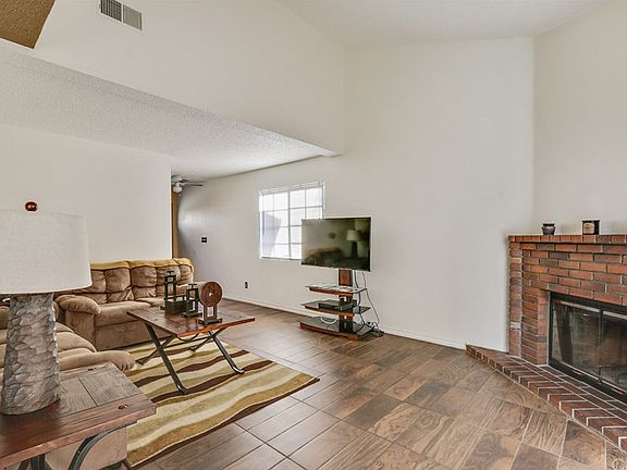4th image of 9438 Cedar St #C