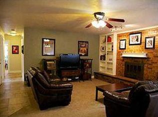 702 Hawthorne Ln, Edmond, OK 73003