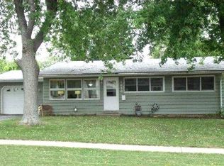 1820 N 1st St, Dekalb, IL 60115