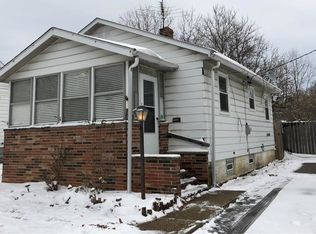 65 Berwyn Dr, Bedford, OH 44146