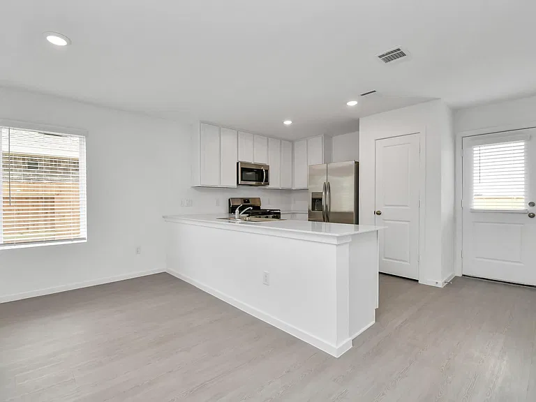 1507 Windrose Bnd — Photo 13